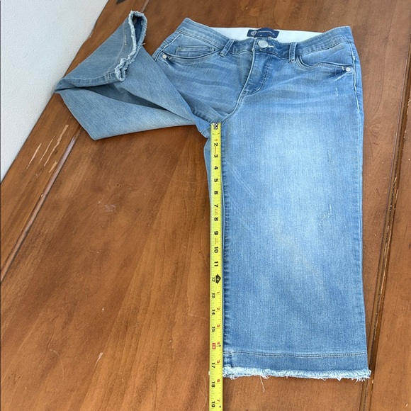 Democracy AbSolution Light Blue Skimmer Jeans Size 6 - Picture 5 of 10